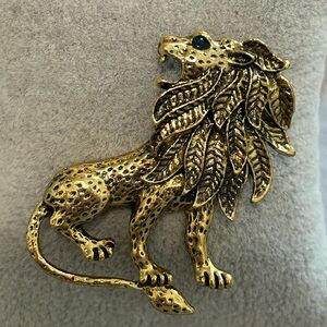 Gold Tone Lion Brooch Pin Statement Animal Jewelry